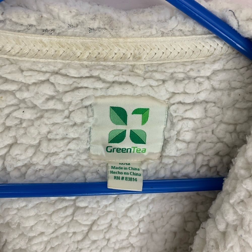 Green‎ Tea medium sweater/jacket - Picture 2 of 5